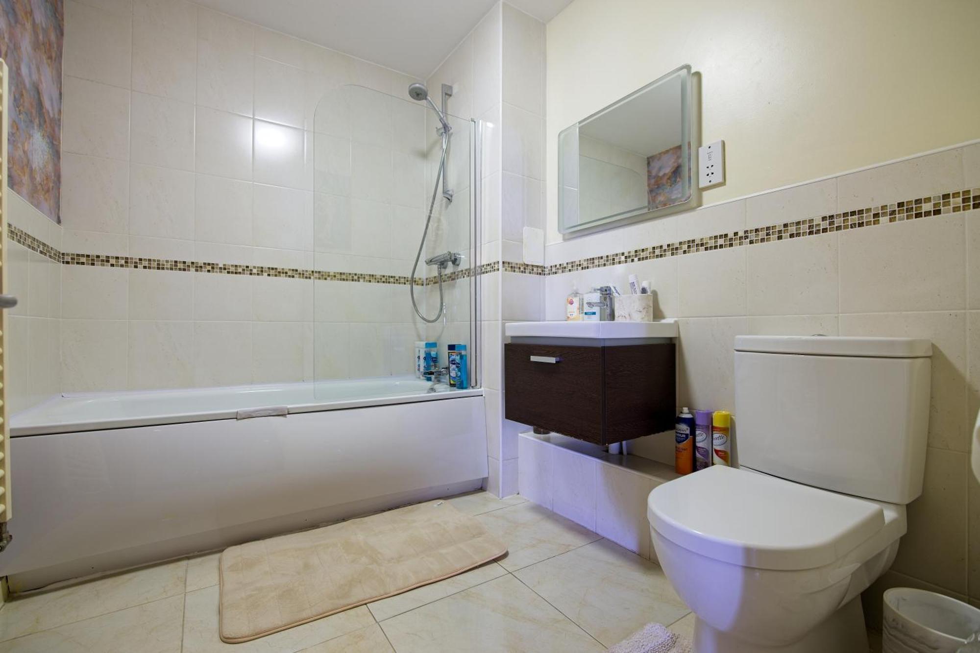 Five Star Rated Condo Manchester Eksteriør bilde